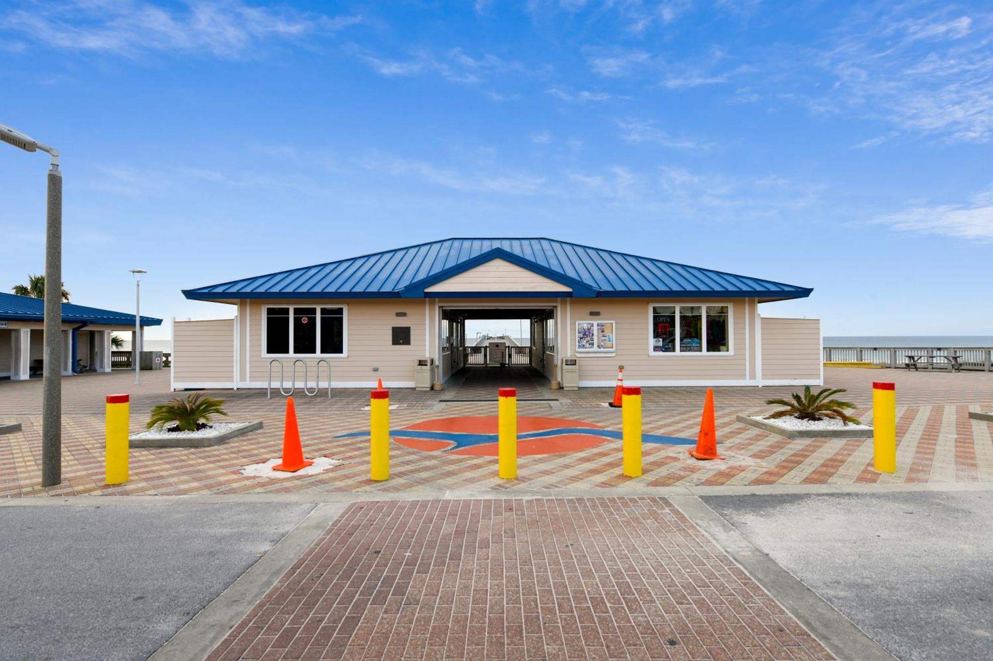 Gulf Highlands 146 By Book That